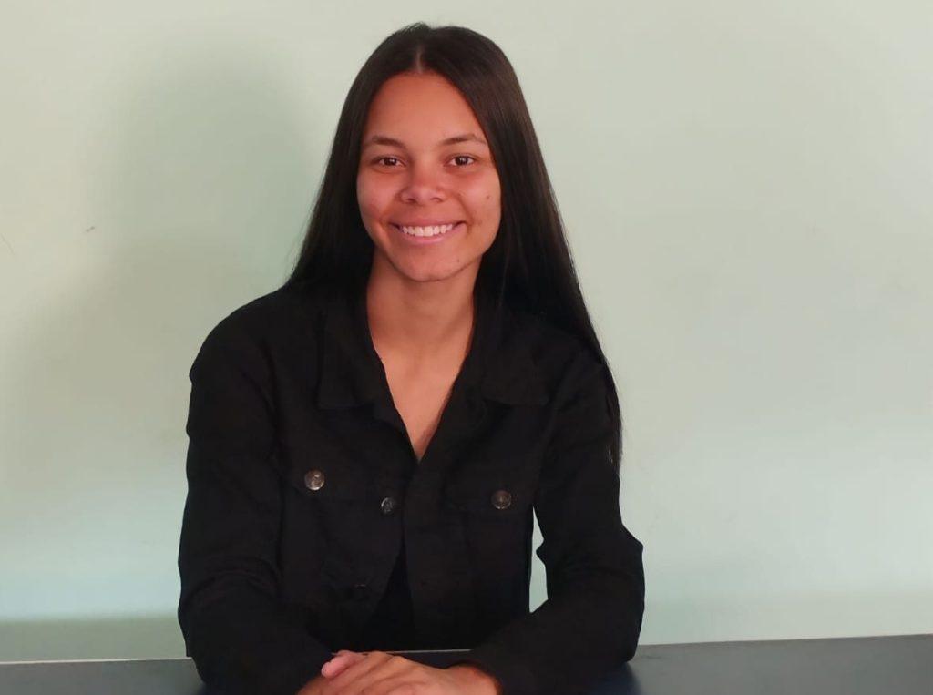 Secretária - Ana Gabriele